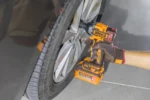 Mașină de înșurubat cu impact cu acumulator 20V/2*4.0Ah 550N.m INGCO CIWLI2055 - imagine 2